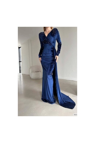 DefyModa Kadın Özgün Tasarım Esnek Kadife Kumaş Kruvaze Yaka Kuyruklu Abiye Elbise Lacivert