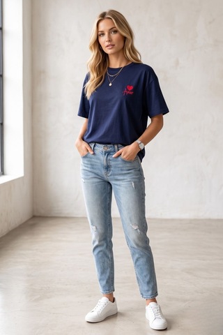 Cassime Kadın Kırmızı Amor Kalp Nakışlı Lacivert Oversize Tişört %100 Pamuk