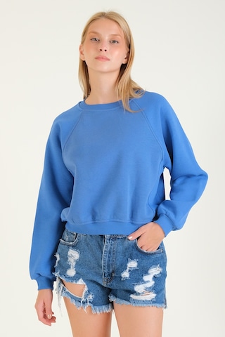 Giyim Dünyası Kadın 3 İp Şardonlu Sıfır Yaka Oversize Sweatshirt Mavi 001