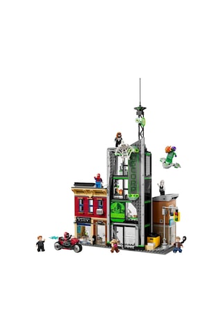 LEGO® ǀ Örümcek Adam, Oscorp'a Karşı 76324 - 10 Yaş ve Üzeri Çocuklar için Yaratıcı Oyuncak Yapım Seti (808 Parça)