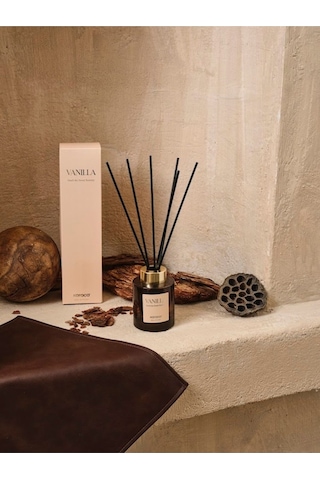 Karaca Smell The Sweet Serenity Çubuklu Ortam Kokusu Black Vanilla 120 ml