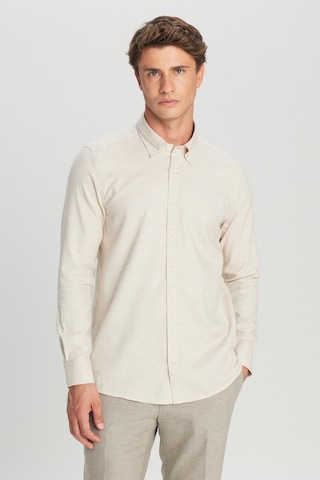 Premıum Altınyıldız Erkek Bej %100 Pamuk Slim Fit Dar Kesim Düğmeli Yaka Diagonal Desenli Flanel Gömlek