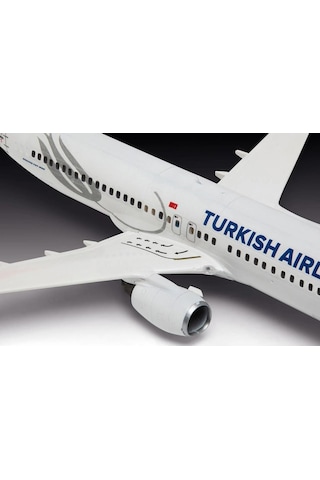 Revell Türk Hava Yolları Boeing 737-800 03772