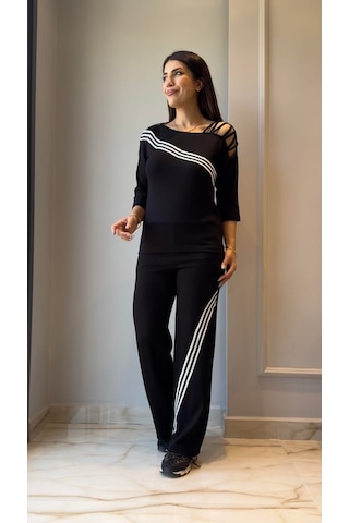Tua Moda Kadın Uzun Kollu Truvakar Kol Tek Omuz Çapraz Şerit Detaylı Ribanalı Viskon Iki Iplik Bluz Ve Pantolon Ikili Takım Siyah