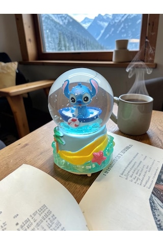 Stitch Müzikli Işıklı -10cm-8cm Kayıklı Figürlü Kar Küre 10-8