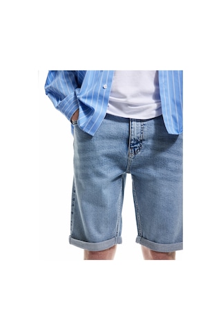 Koton Katlamalı Paça Cepli Bermuda Slim Fit Denim Şort Açık İndigo 5sam40011ıd Açık İndigo
