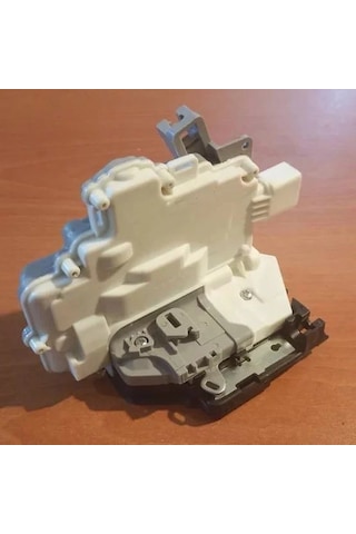 Kapı Kilidi Arka Sağ Passat B6 2005 2010 3c4839016a