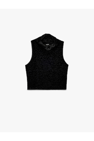Koton Slim Fit Kolsuz Balıkçı Yaka Leopar Dokulu Crop Kadife Bluz Siyah 6wak10030ek Siyah