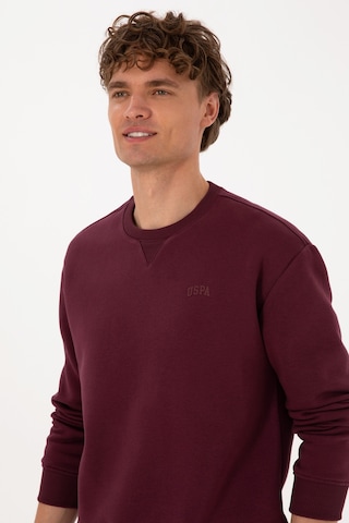 U.S. Polo Assn. Erkek Comfort Fit Bisiklet Yaka Şardonlu Bordo Basic Sweatshirt 50313757-VR177