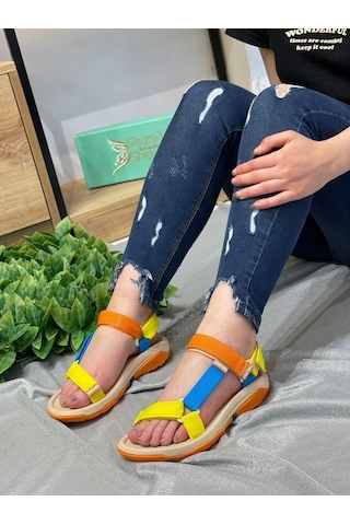Papuçcity Orto Pedik Kadın Günlük Cırtlı Sandalet 001