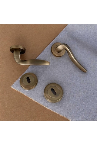 Trim Mat Antik Sarı Yuvarlak Rozetli Oda Kapı Kolu 1 Takım