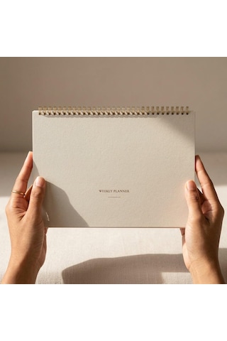 Paperto. 12 Aylık Spiralli Tarihsiz Haftalık Planlayıcı, A4 21 29,7 Cm , 52 Yaprak, 110 Gr Ivory Kağıt, Haftal Çok Renkli