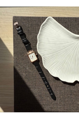 Retro Minimal Deri Kordon Vintage Kadın Kol Saati Dikdörtgen Kasa Gümüş