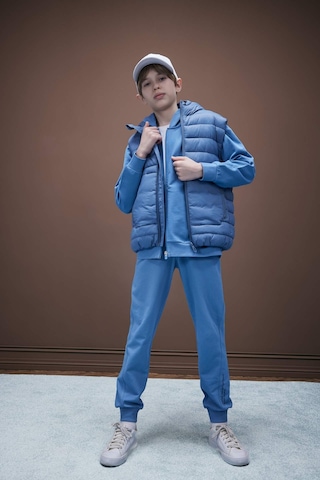 DeFacto Erkek Çocuk Su İtici Kapüşonlu Fermuarlı Şişme Yelek D5907A825SPIN13