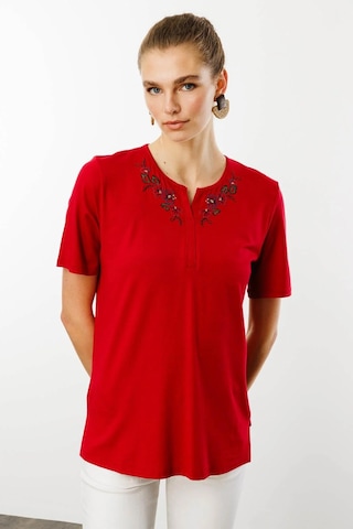 Desen Triko Kadın Açma Yaka Nakış İşlemeli Penye T-shirt 25700 Kırmızı Kırmızı