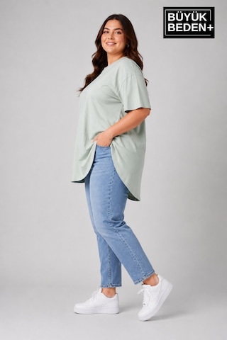 Superlife Büyük Beden Kadın Bisiklet Yaka Basic Oval Etek Detalylı 3xl-6xl Uzun Tunik Spr26btsk502 Yeşil