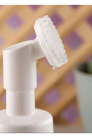 Larossa Lavanta Özlü Yağlı Ciltler İçin Yüz Temizleme Köpüğü 150 ML