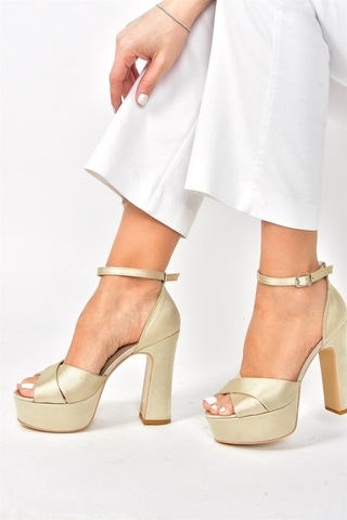 Fox Shoes Bej Kumaş Platform Kalın Topuklu Ayakkabı M348202504 Bej