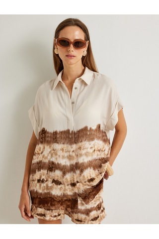 Koton Koton X Şahika Ercümen - Keten Karışımlı Gömlek Batik Desenli Kısa Kollu Kahverengi Desenli 4sak60193ew Kahverengi Desenli