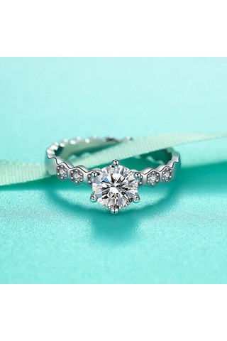 Yeşil Bagueringen Klasik Altı Pençe 1 Karat Mozanit Yüzük Kadın Düğün Takısı S925 Ayar Gümüş Kaplama Pt950 Kore Moda Hediye