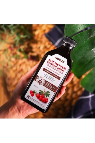 Novlex Alıç Meyvesi Hawthorn Berry Ve Piperin Eki İçeren Takviye Edici Gıda 250 ML