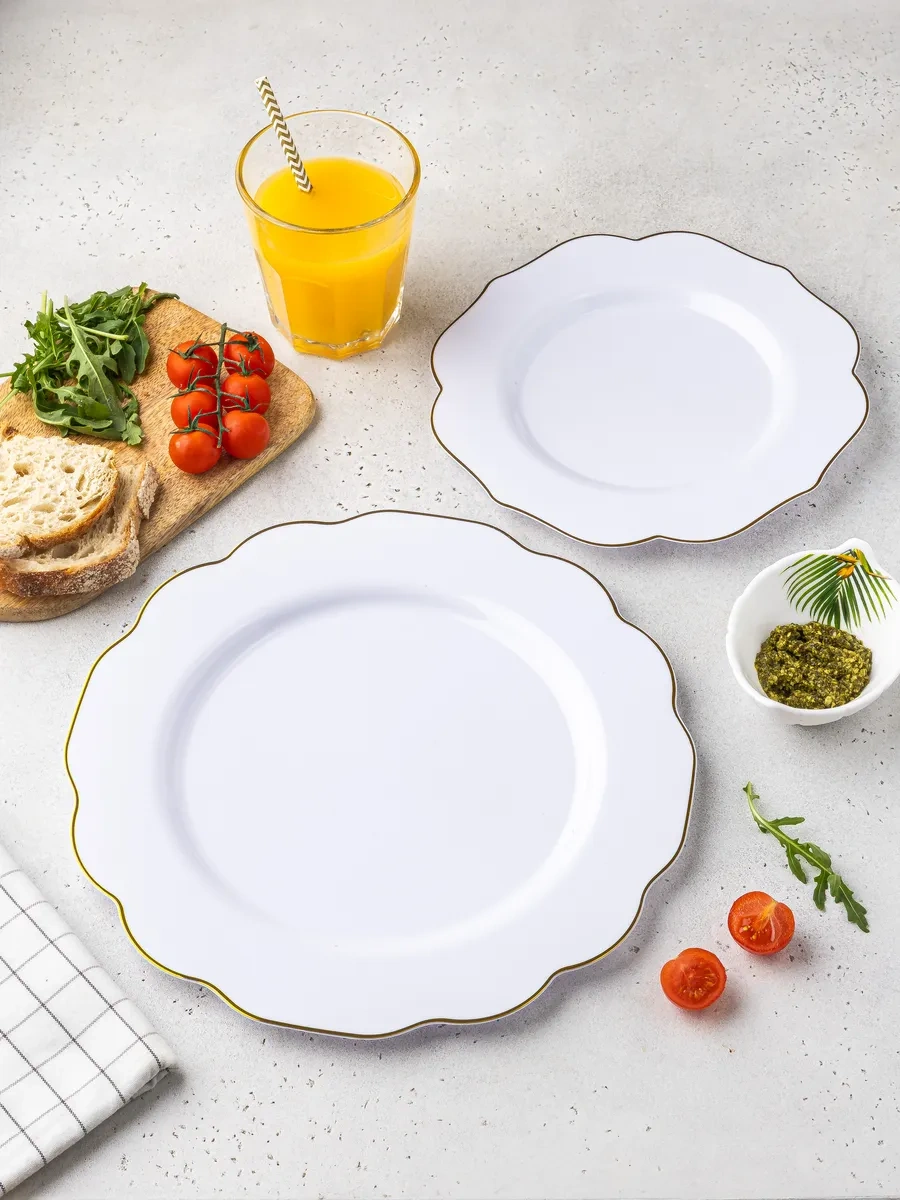 Family Co. Tek Kullanımlık Plastik Tabaklar. 20 Parça Set. 415052894 100 adet