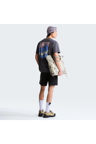 The North Face M Mountaın Escape Relaxed Short Sleeve T Erkek Tişört Nf0a8gb1rhı1 Gri