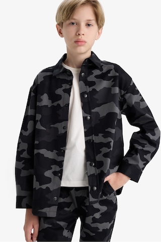 Defacto Erkek Çocuk Oversize Geniş Kalıp Polo Yaka Kamuflaj Desenli Gabardin Uzun Kollu Gömlek F1507a825augr164 Gri