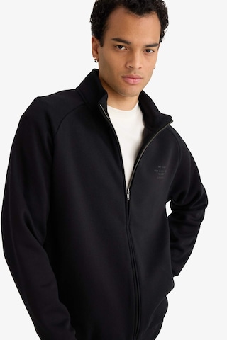 Defacto Boxy Fit İçi Yumuşak Tüylü Sweatshirt E1367ax26spbk81 Siyah-bk81