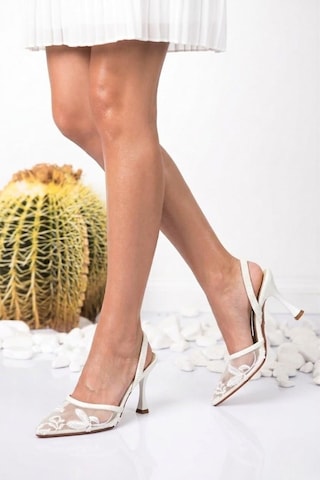 Fox Shoes Y752176315 Beyaz File Boncuk İşlemeli İnce Topuklu Kadın Ayakkabı