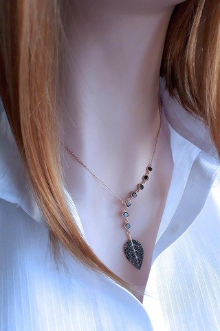 Tohum Taşlı Siyah Yaprak Kolye 368917491