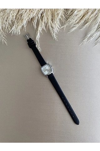 Quartz Retro Minimal Vintage Deri Kordon Kadın Kol Saati Gümüş Quartz Retro Minimal Vintage Deri Kordon Kadın Kol Saati Gümüş