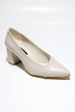 Krem Rengi Sivri Burun Kalın Topuklu Ayakkabı Krem