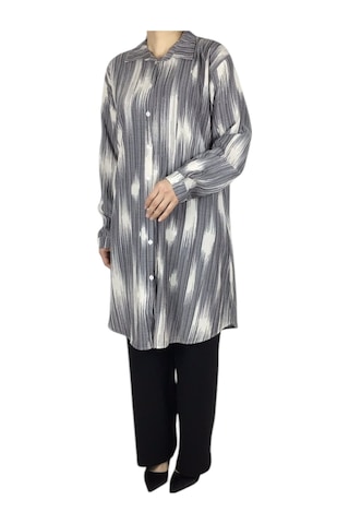 Kadın Önü Düğmeli Yakalı Kol Manşetli Gömlek Gri