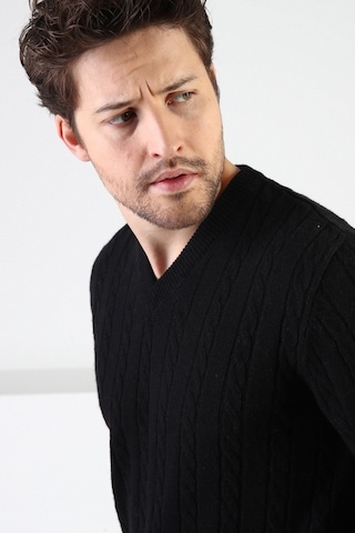 Ferraro Siyah V Yaka %100 Kuzu Yünü Erkek Kazak Siyah