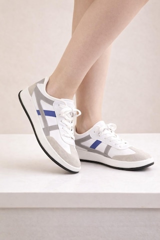 Unisex Günlük Spor Ayakkabı Bağcıklı Şerit Detaylı Sneaker Beyaz - Gri