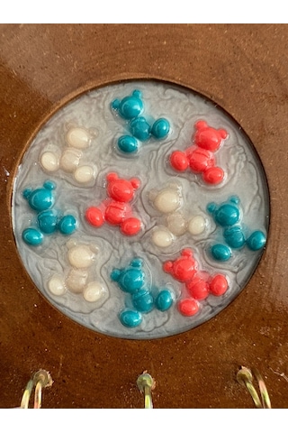 Pelince - Renkli Ayıcık Figürlü - Epoksi Ahşap Anahtar Askılığı Tek Ürün - Çap: 18 Cm Ahşap