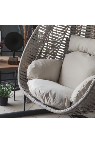 Prestigegolf Minderi, Sadece Minderi Minderi Krem