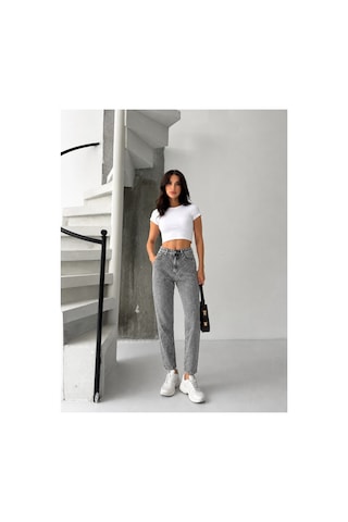 Kene Jeans Gri Kar Bacak Taşlı Mom Jeans Gri Kar