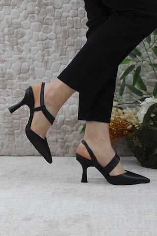 Mehmet Mete 83-405 Fashion Klasik Topuklu Kadın Ayakkabı 001