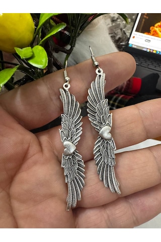 Herşey Nota Uzun Kanat Formlu Metal Figür Küpe Sallantılı Tasarım Küpe Çok Renkli