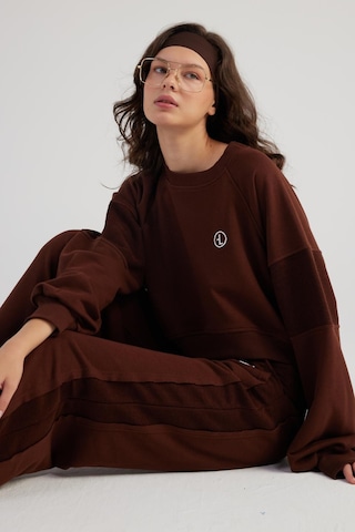 Holly Lolly Bisiklet Yaka Şardonsuz Crop Cali Sweatshirt Kahve