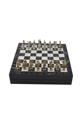 Gifthome Orta Boy Metal Roma İmparatorluğu Satranç Takımı Parlak Ve Mermer Desenli Sandıklı Mdf Tahtası 36x36x6 Cm.