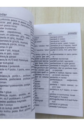 Fono İspanyolca Cep Sözlüğü