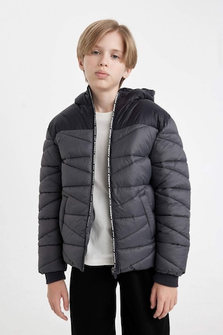 DeFacto Erkek Çocuk Su İtici Kapüşonlu Fermuarlı Cepli Polar Astarlı Mont C5519A824WNAR58