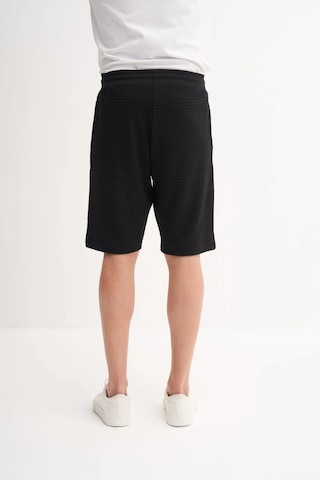 Cazador Regular Fit Örme Dokulu Bermuda Şort 6074 Siyah Siyah