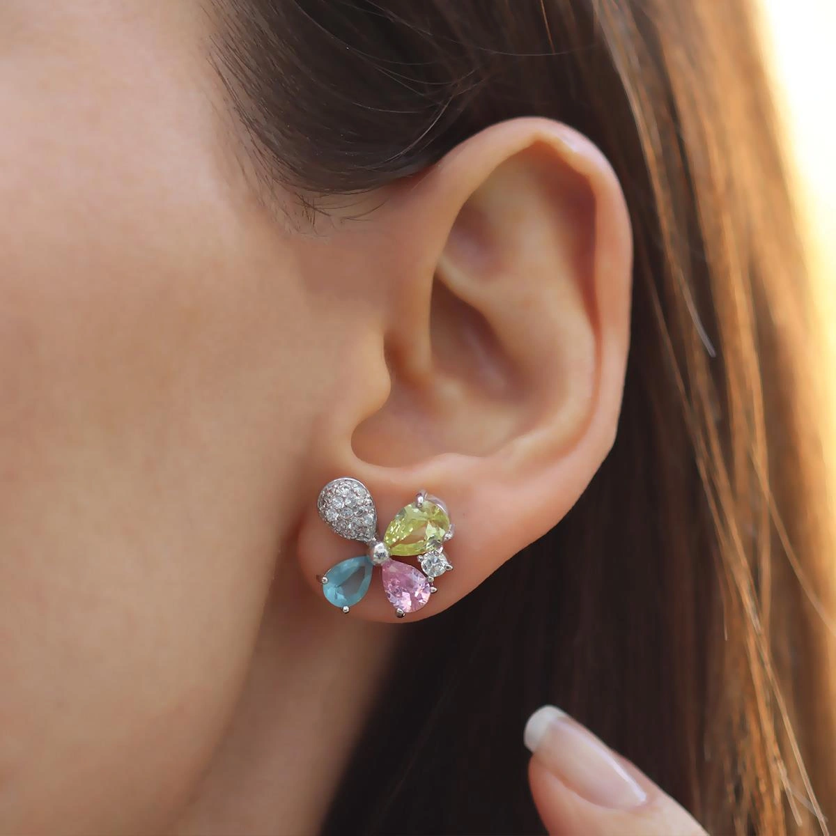 Renkli Kelebek Zirkon Taşlı Gümüş Küpe Gümüş