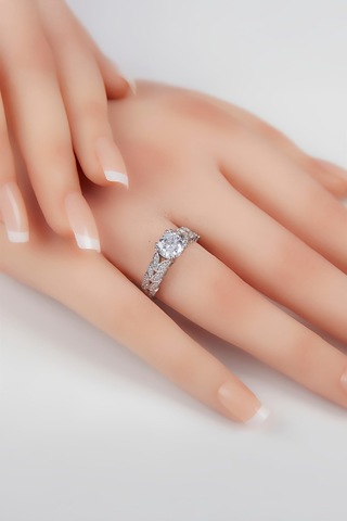 Yaprak Motifli Zirkon Taşlı 925 Ayar Gümüş Bayan Yüzük -7976