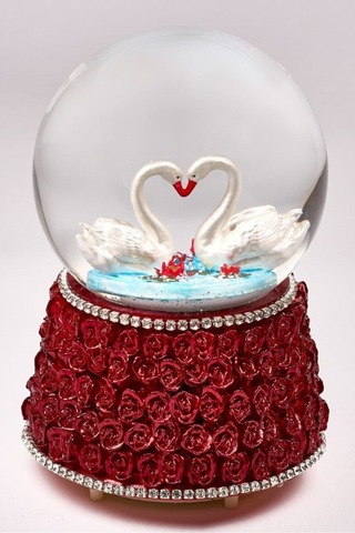 Kar Küresi Gonca Buket Büyük 100 Mm El Boyaması, Müzikli Kendinden Üflemeli, Kuğu