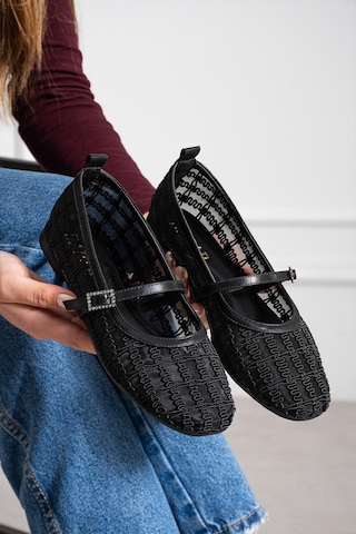 Dabab Shoes Rıvena Kadın Siyah Tül Üzeri Nakış Detaylı Kare Burun Üstten Bantlı Düz Taban Mary Jane Babet